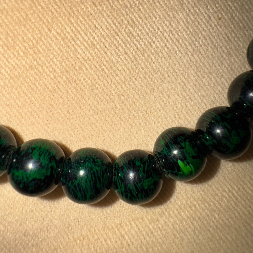 Elegant Green Beaded Necklace